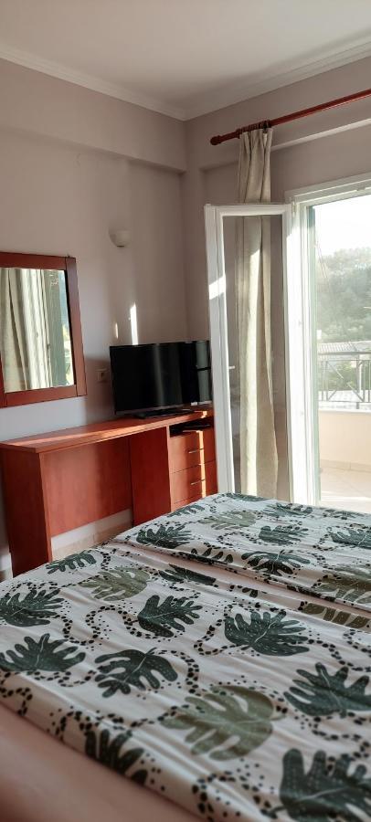Athena Apartments Vitaládes Eksteriør billede